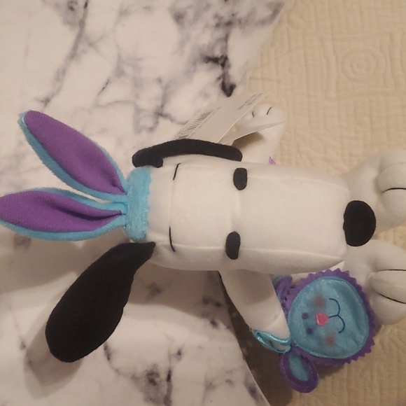 🐶 Peanuts Snoopy Dog  Easter Bunny Ears Plush - Picture 4 of 5